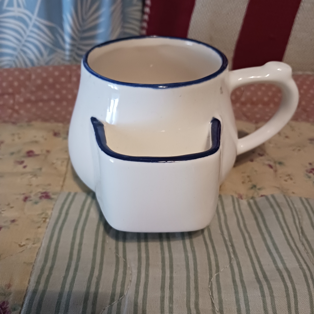 Have your tea And Drink It Too! Mug with Pocket For Tea Bag